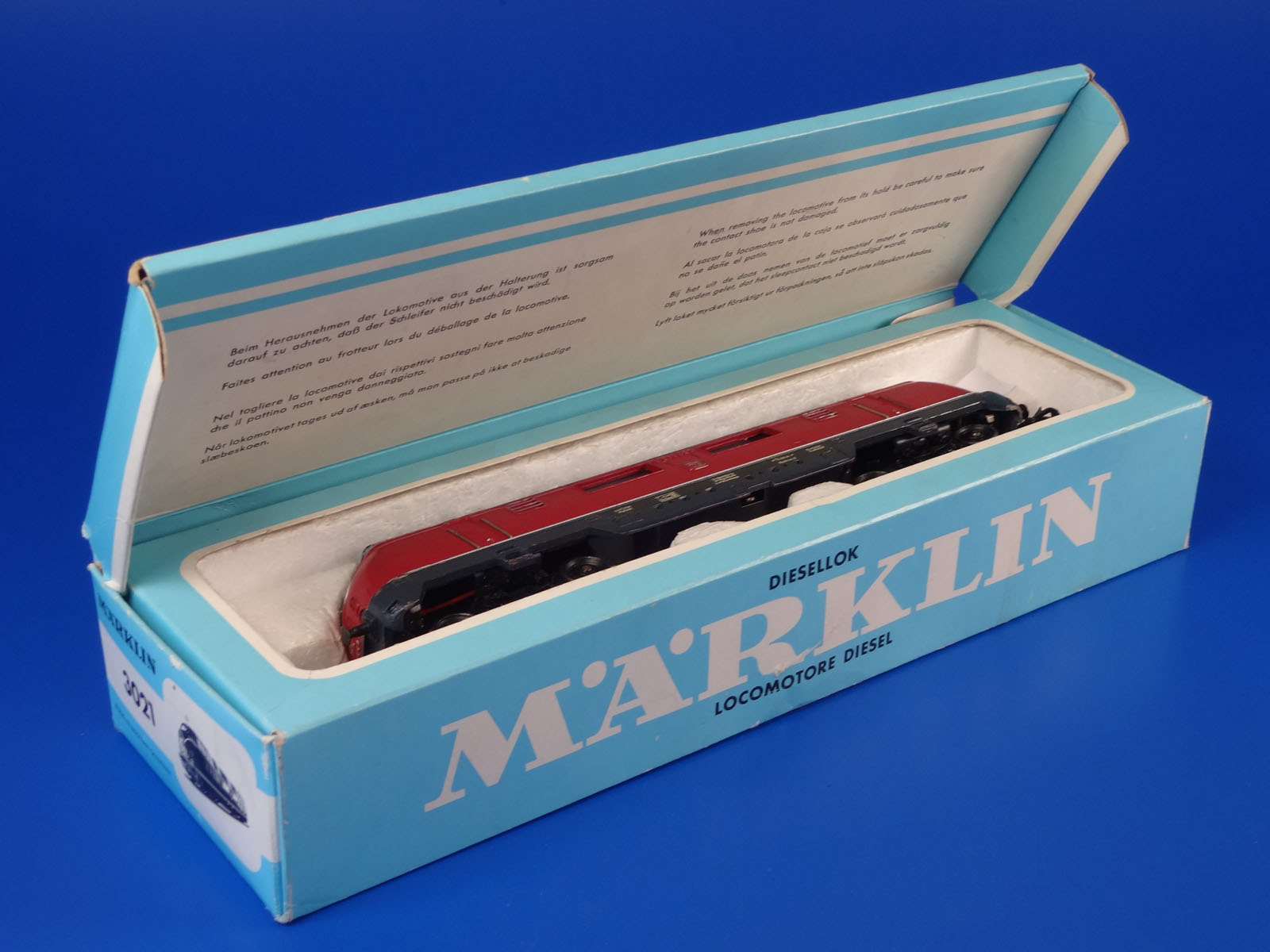 MARKLIN H0 - 3021 - Diesel Locomotive V 200 027 - Version 9