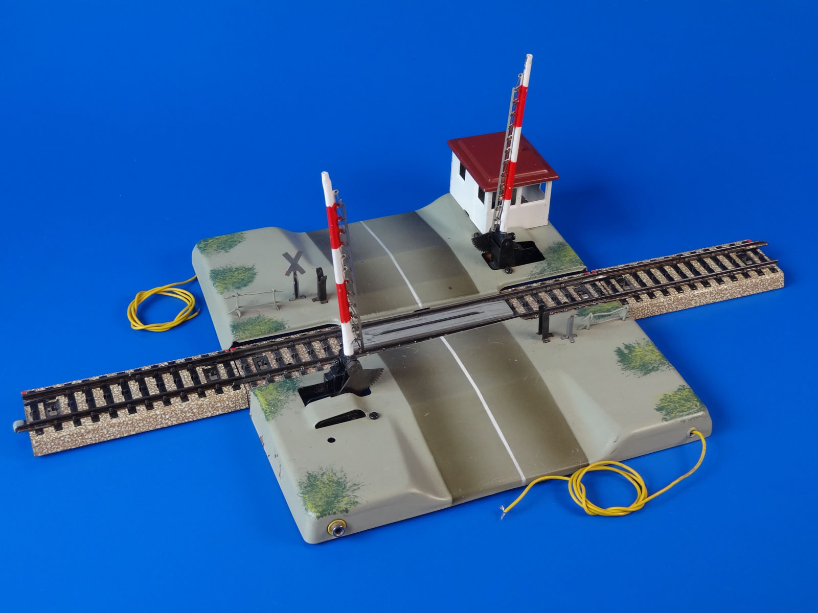 MARKLIN H0 - 7192 - FULLY AUTOMATIC LEVEL CROSSING - M Track