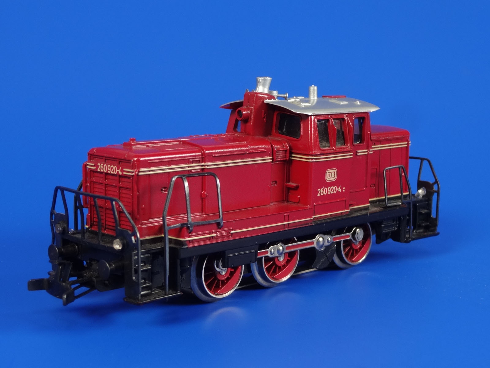 (F564)-800.JPG
